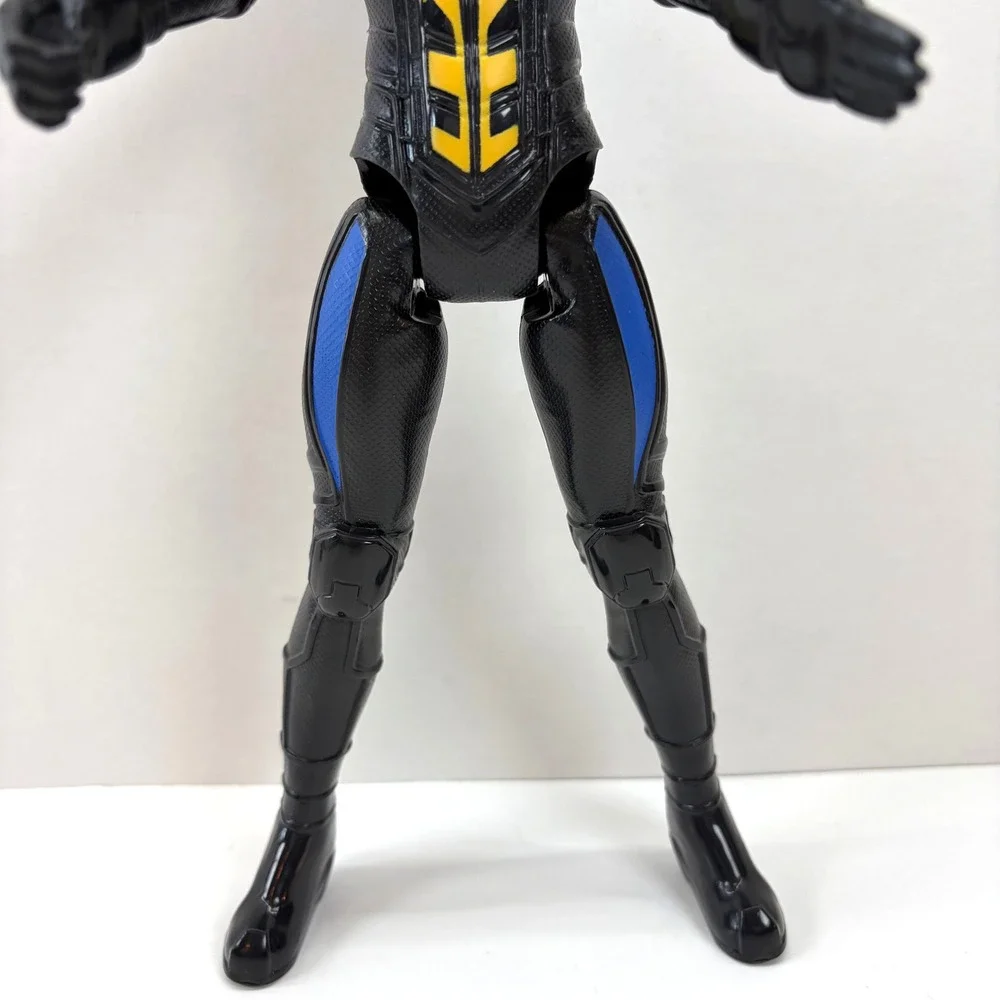 Hasbro Action Figure Marvel Titan Hero The Wasp Black Yellow 2017 12